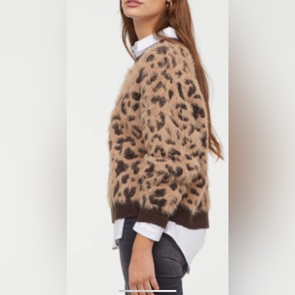 NWOT Leopard Print Brown Sweater - Picture 10 of 10